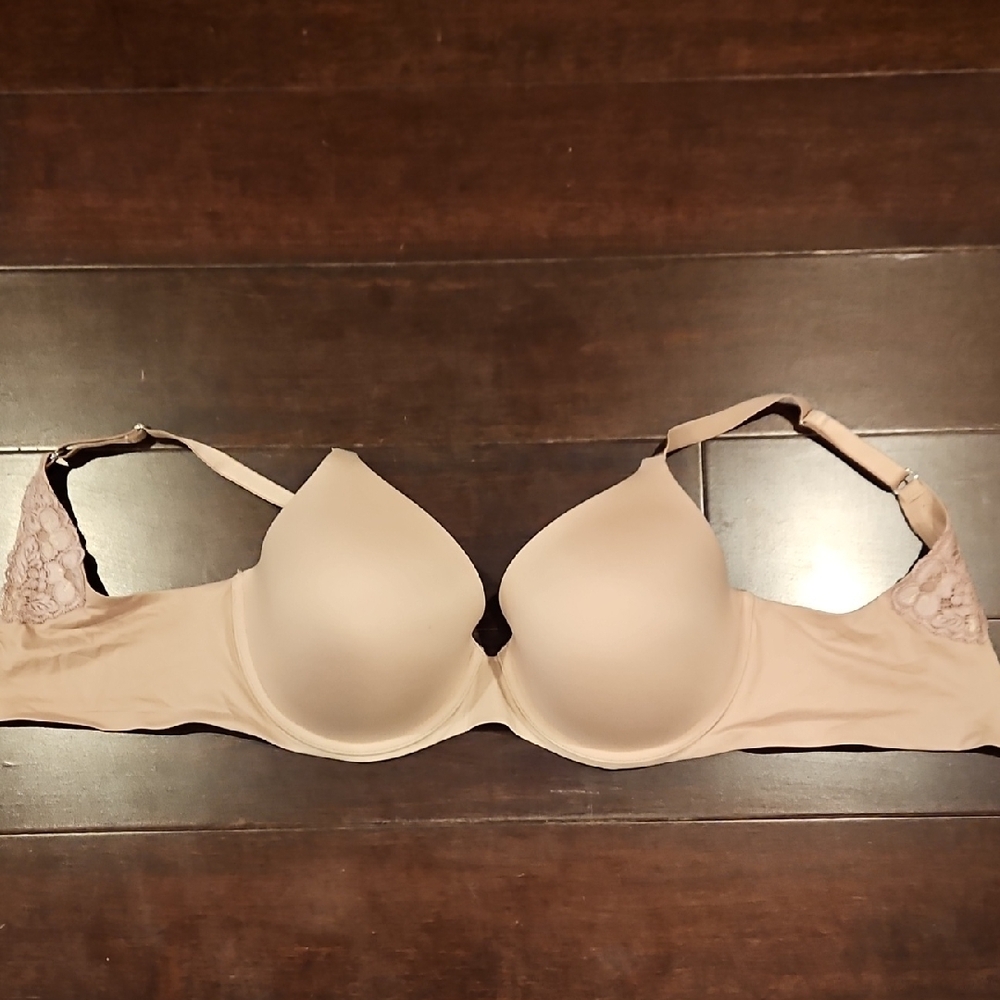 Seamless Beige Bra